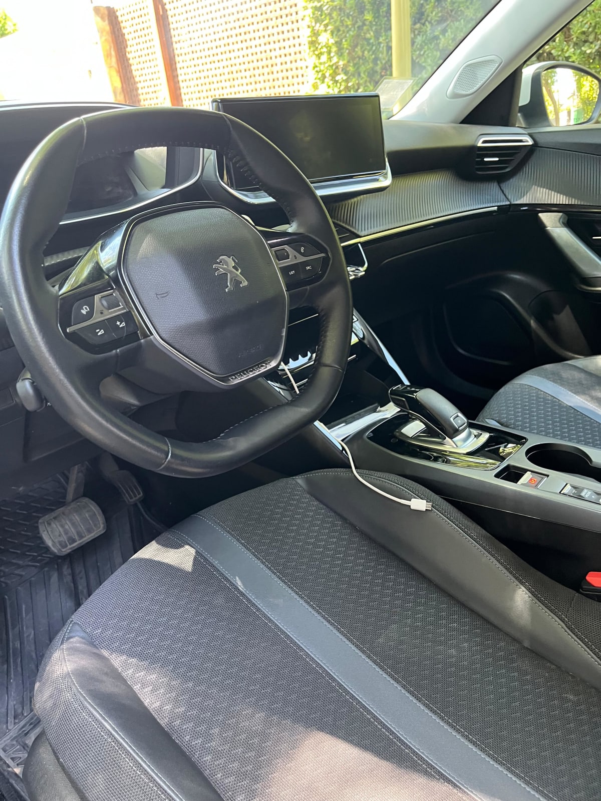 2021 Peugeot 2008 1.2 - Miniatura 5