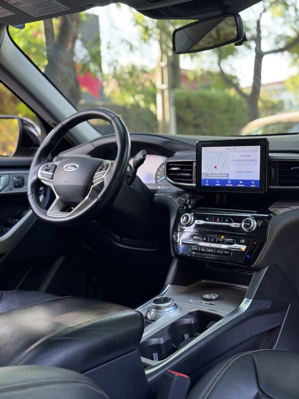 2021 Ford EXPLORER LIMITED - Miniatura 4