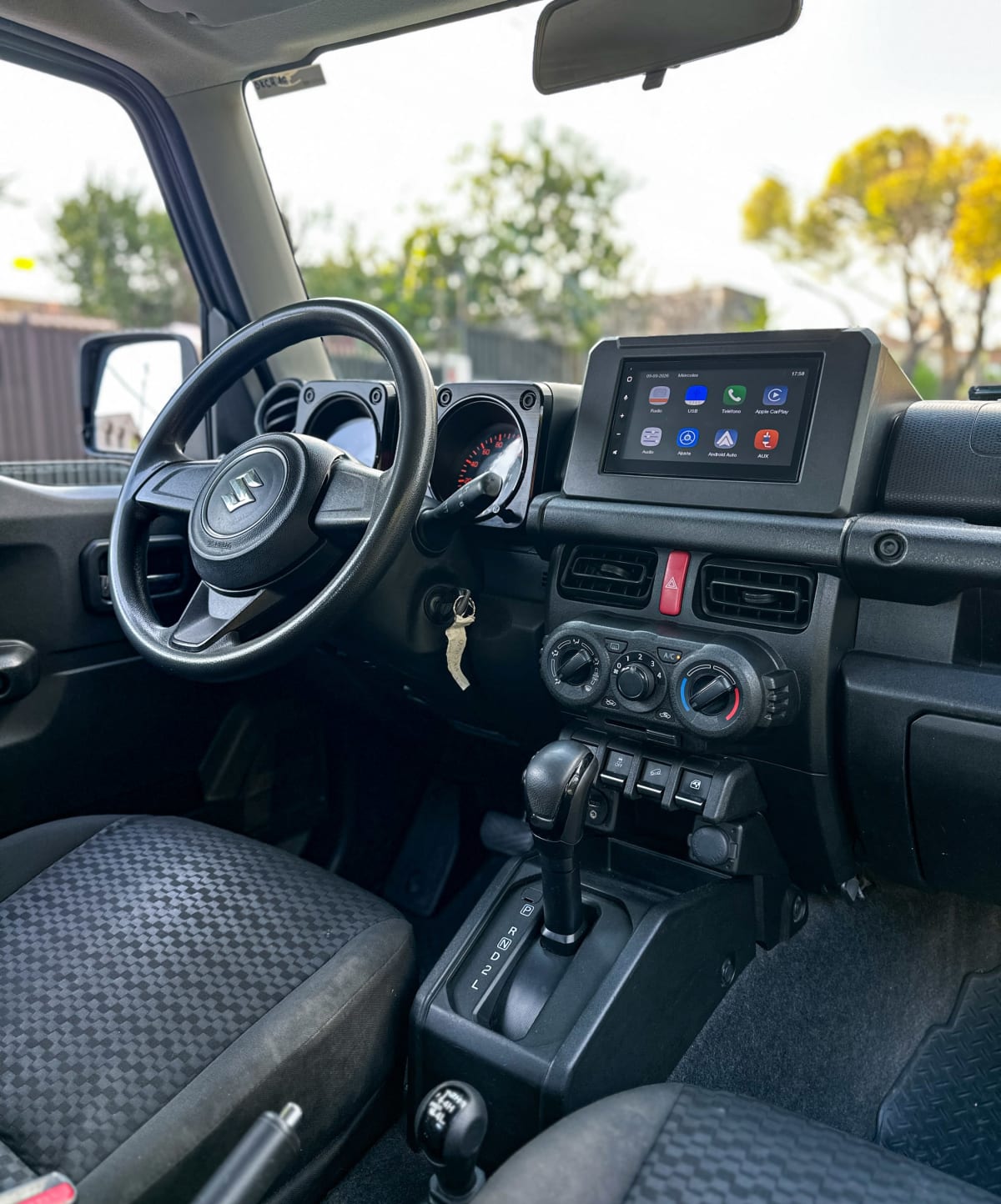 2022 Suzuki Jimny 1.5 - Miniatura 9