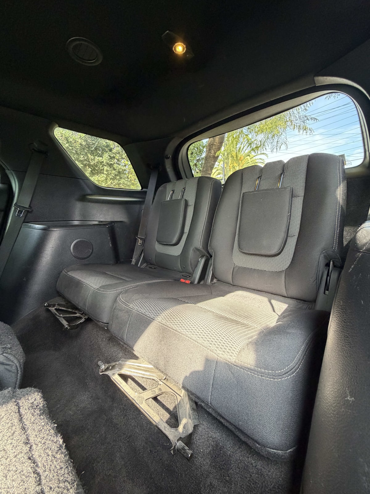 2016 Ford Explorer XLT - Miniatura 8