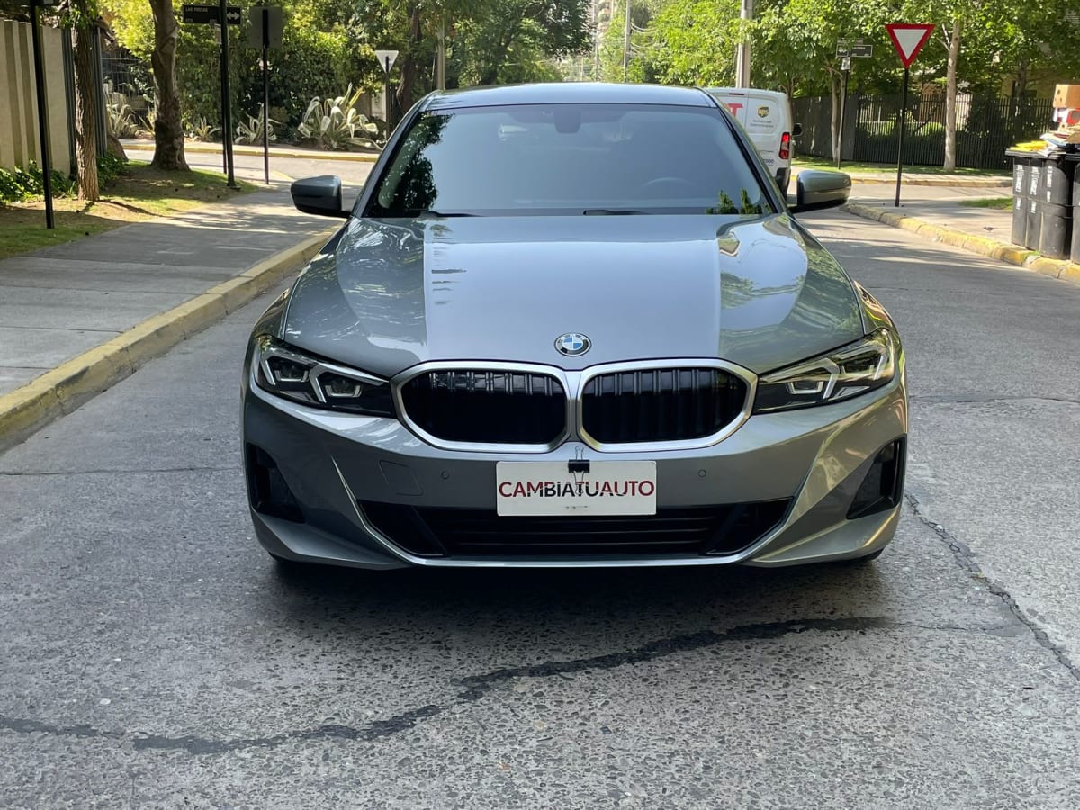 2024 BMW 320i Urban - Miniatura 2