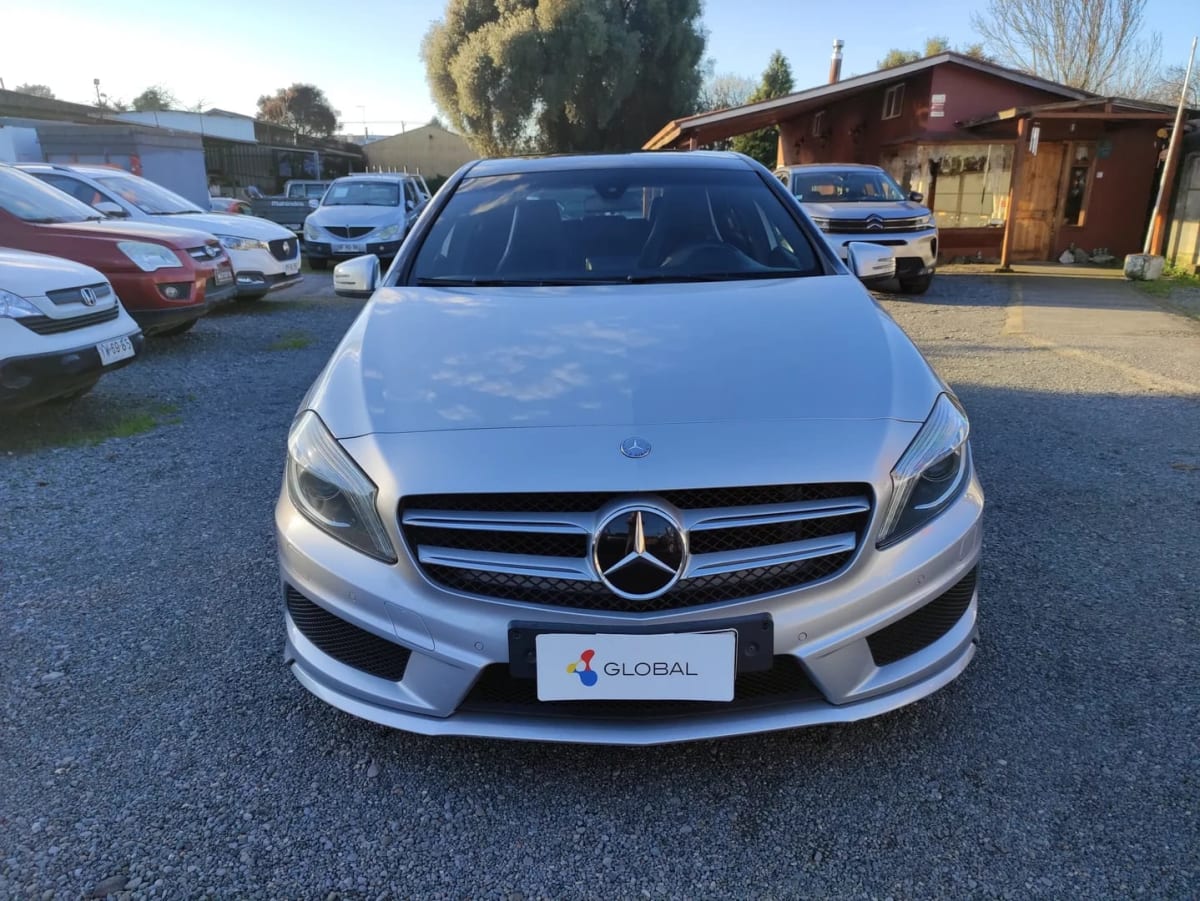 2016 Mercedes-Benz A 200 1.6 Plata - Imagen 1