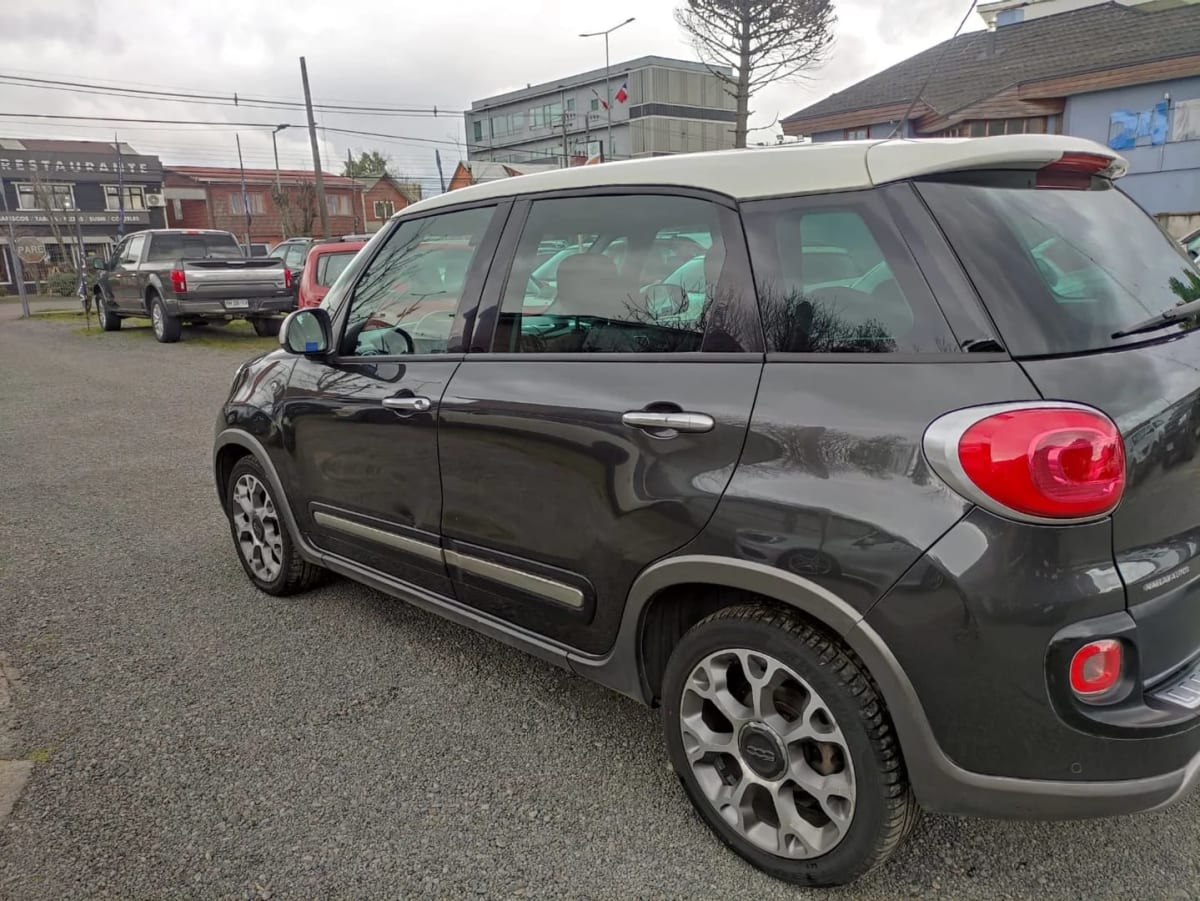 2016 Fiat 500L 1.4 - Miniatura 6