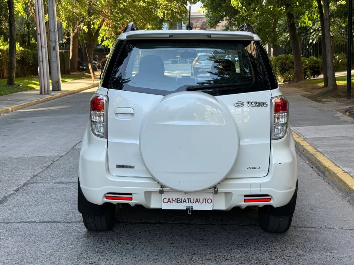 2012 Daihatsu Terios 1.5 - Miniatura 7