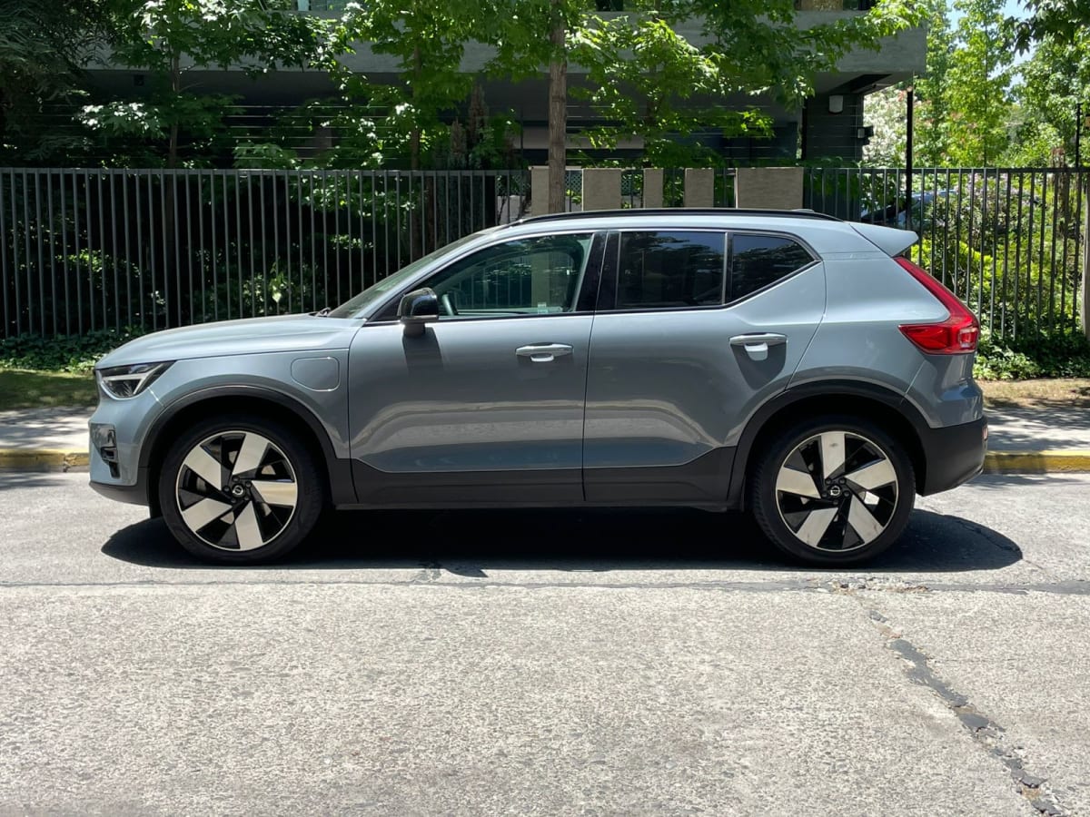 2023 Volvo Xc40 1.5 - Miniatura 3
