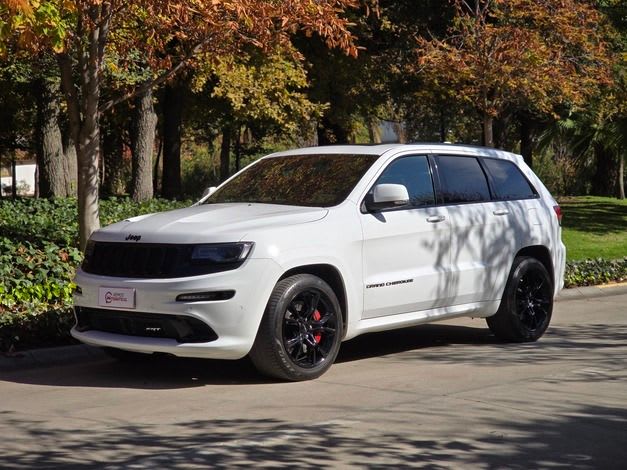 2017 Jeep Grand Cherokee 6.4 - Miniatura 3