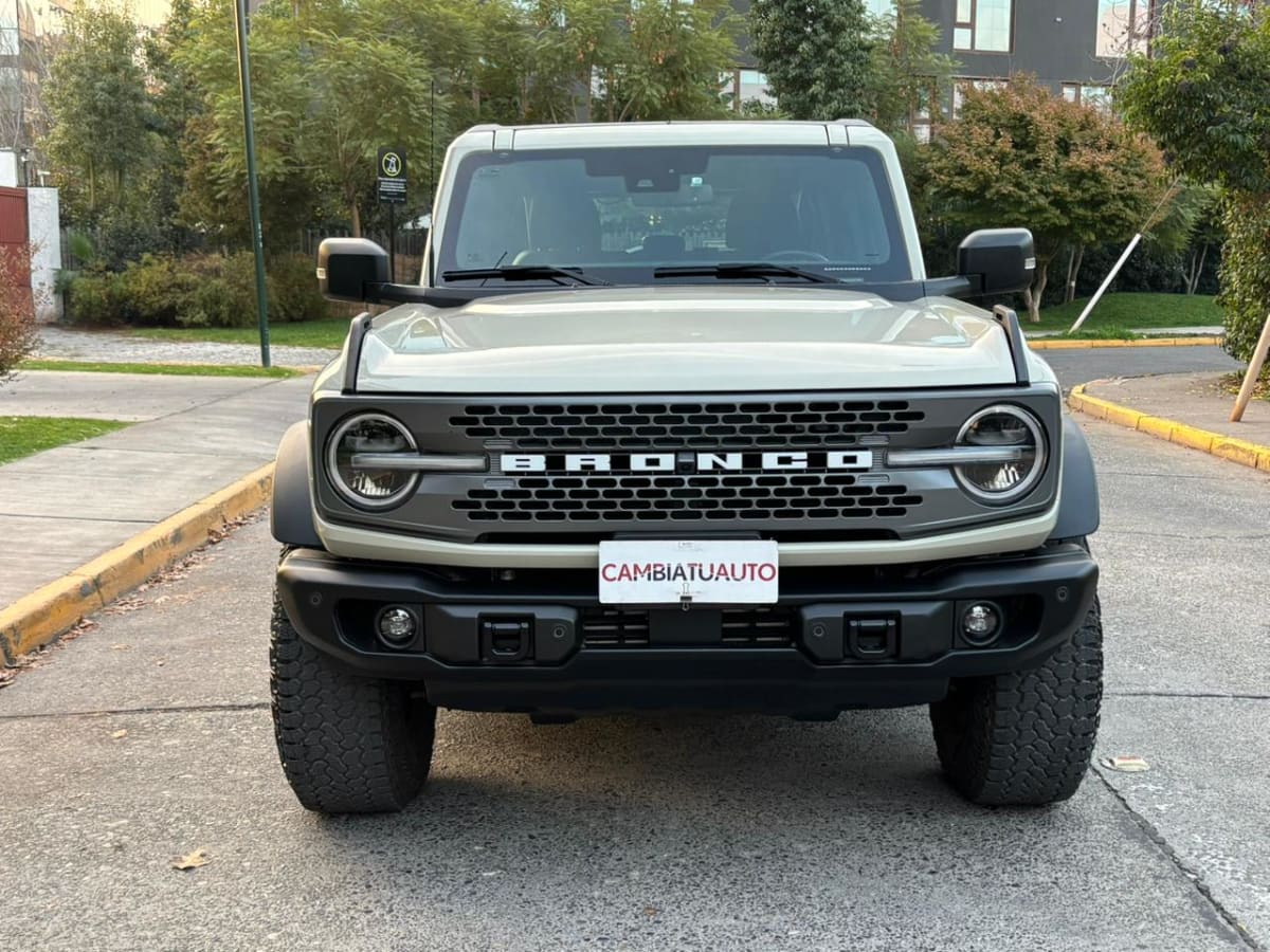2026 Ford Bronco 2.7 - Miniatura 9