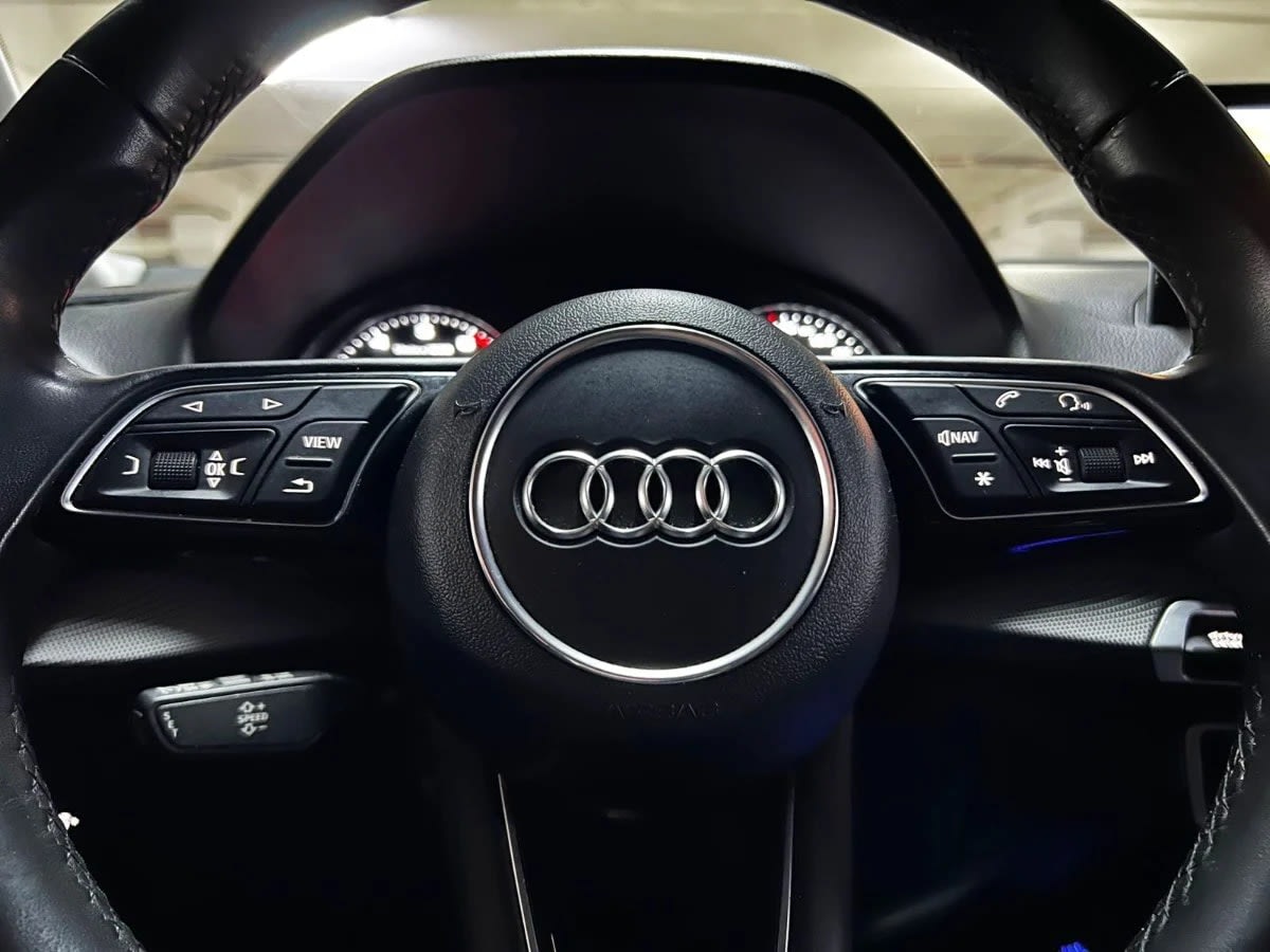 2022 Audi Q2 35 - Miniatura 10