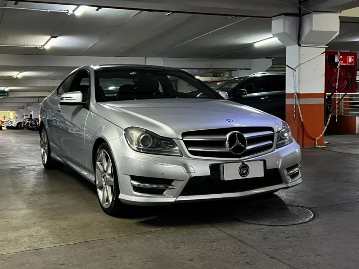 2012 Mercedes-Benz C250 Coupé - Imagen 1