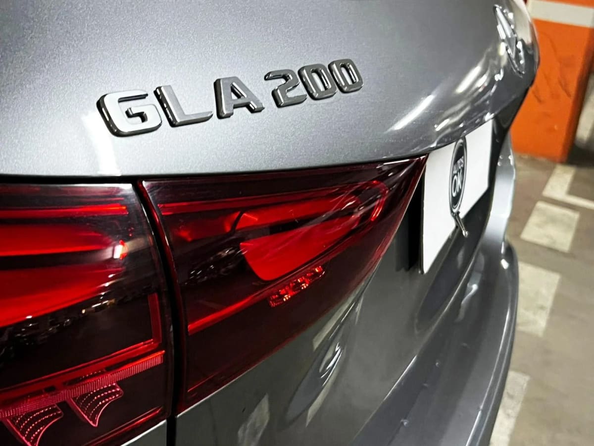 2024 Mercedes-Benz C250 Coupé - Miniatura 8
