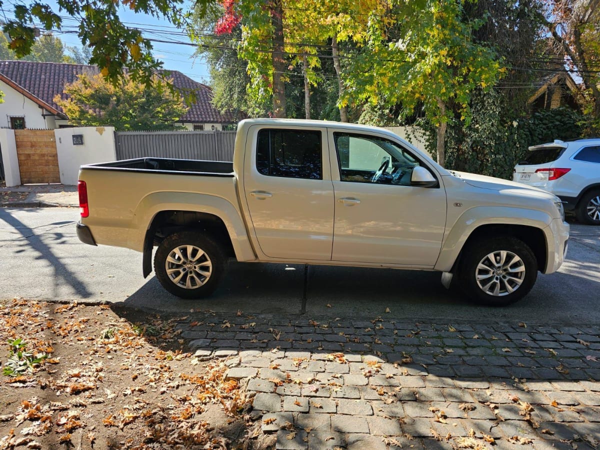 2020 Volkswagen Amarok Trendline - Miniatura 3