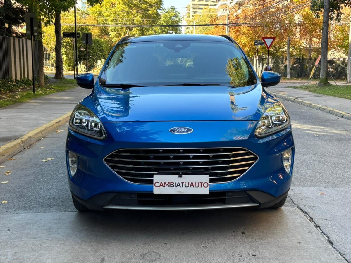 2022 Ford Escape Titanium - Miniatura 2