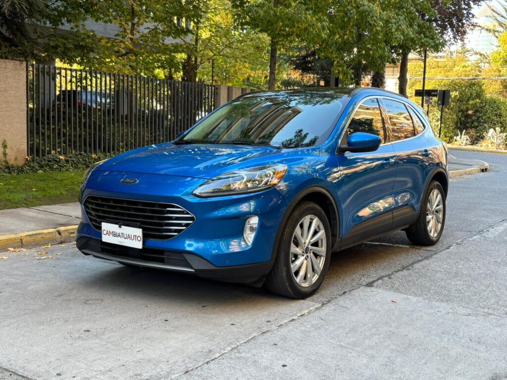 2022 Ford Escape Titanium - Miniatura 4