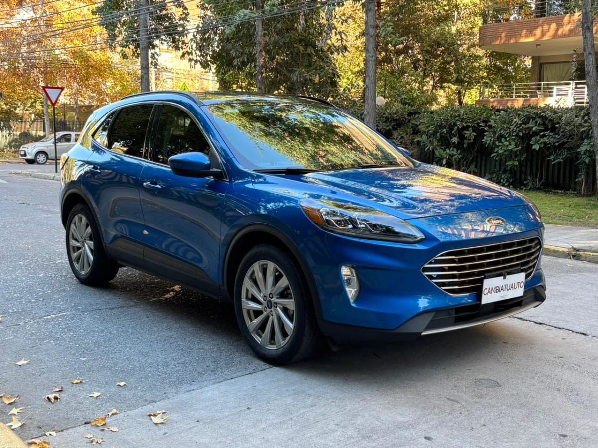 2022 Ford Escape Titanium - Miniatura 9