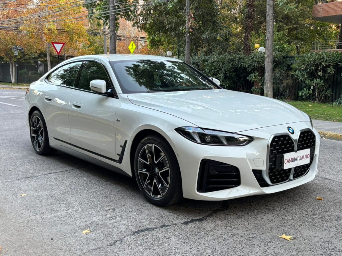 2025 BMW 420i Gran - Miniatura 9