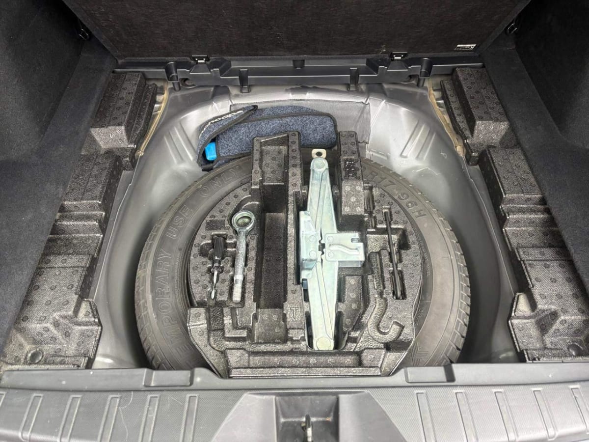 2024 Subaru Outback 2.5i - Miniatura 9