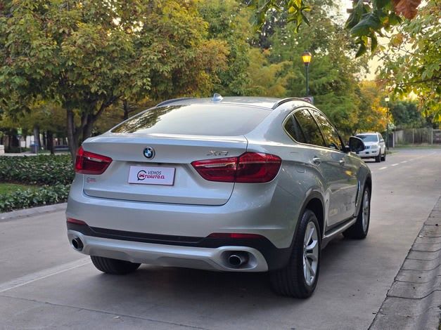 2017 BMW X6 Xdrive35i - Miniatura 7