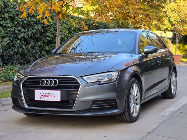 2018 Audi A3 Sport - Miniatura 3