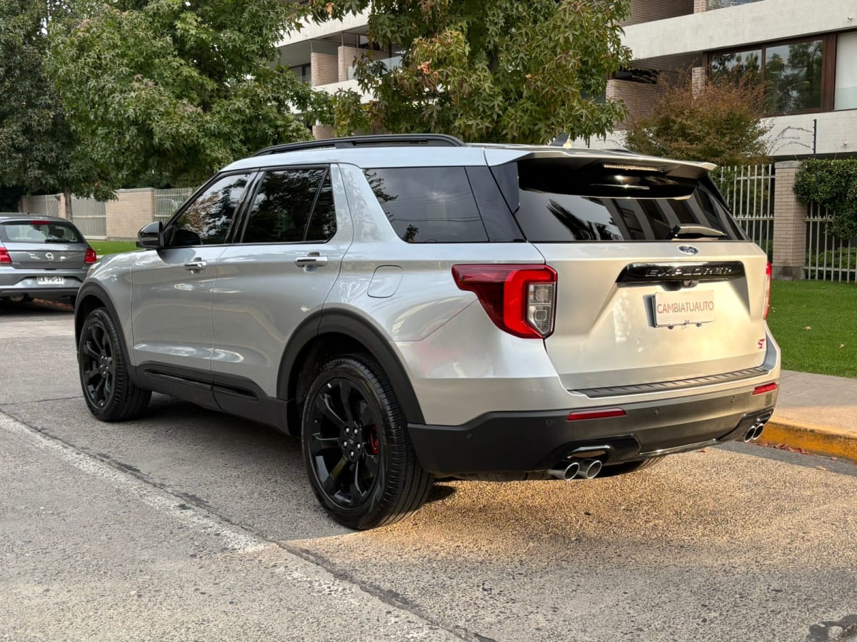 2024 Ford Explorer St - Miniatura 6