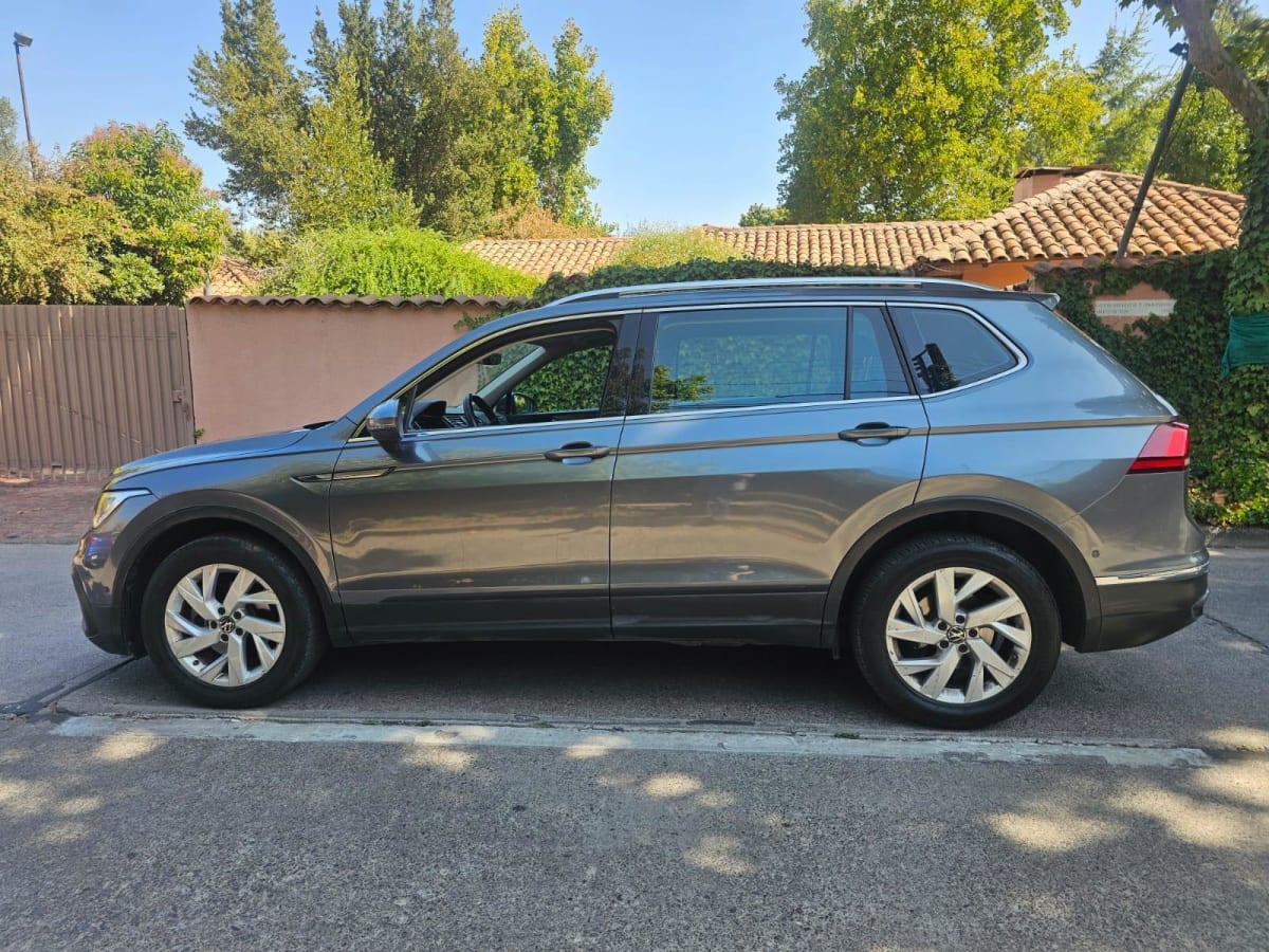 2025 Volkswagen Tiguan Comfortline - Miniatura 3