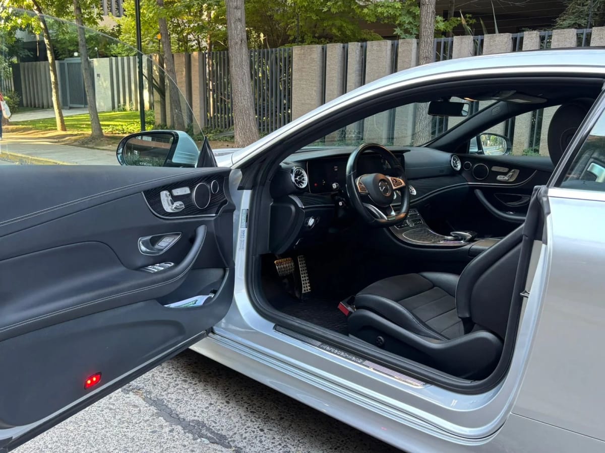2018 Mercedes-Benz E300 Coupé - Miniatura 10