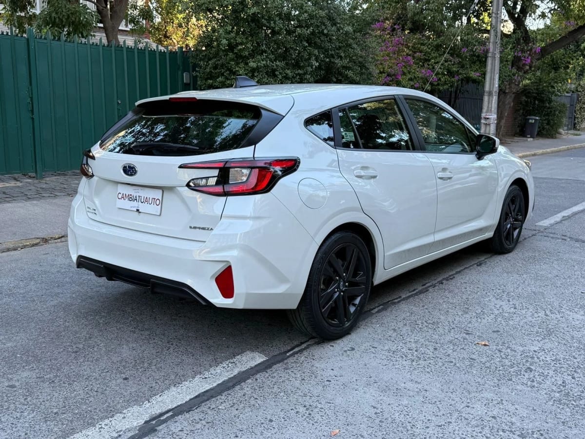 2025 Subaru Impreza 2.0i - Miniatura 5