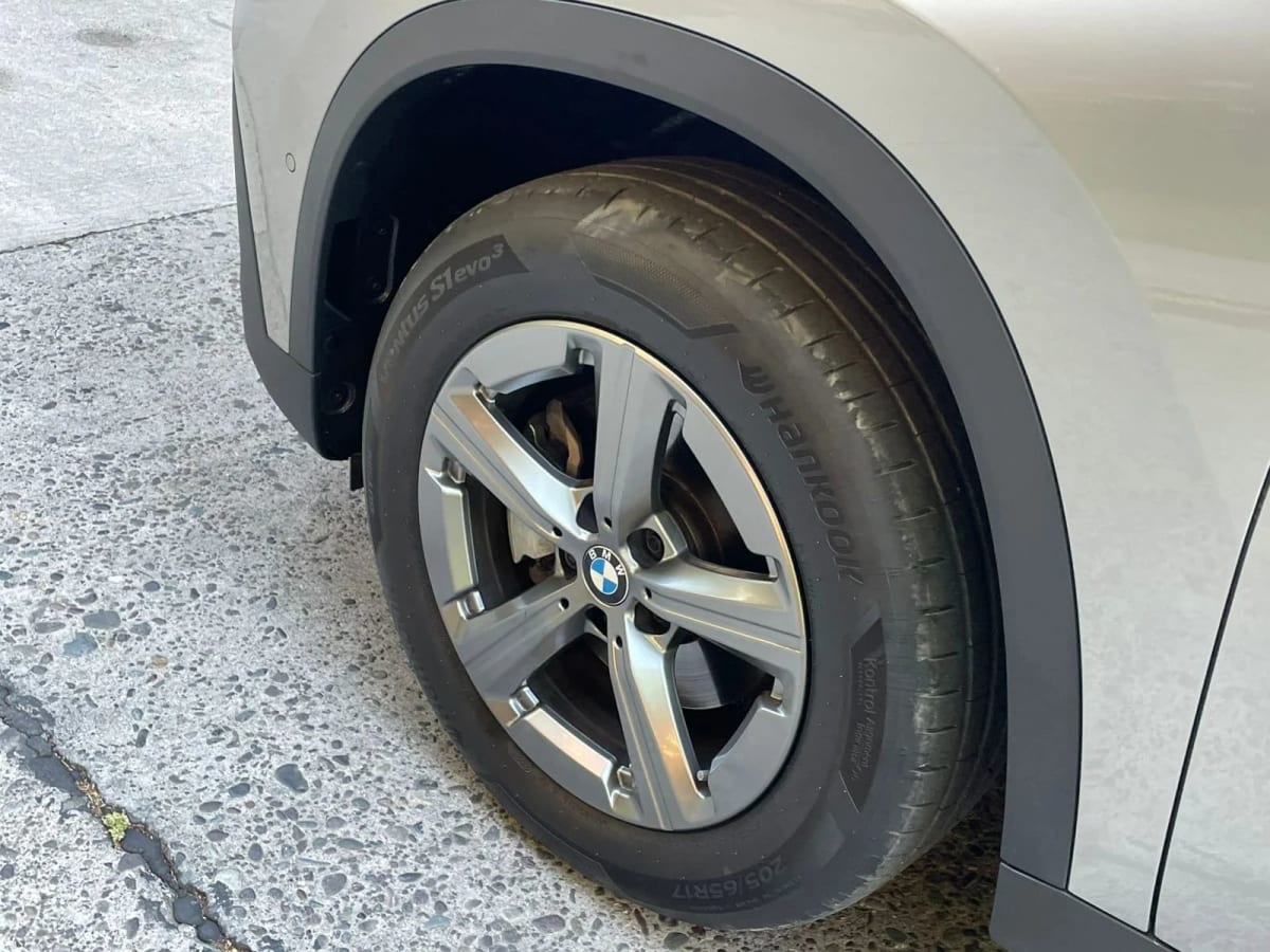 2026 BMW X1 Sdrive18i - Miniatura 8