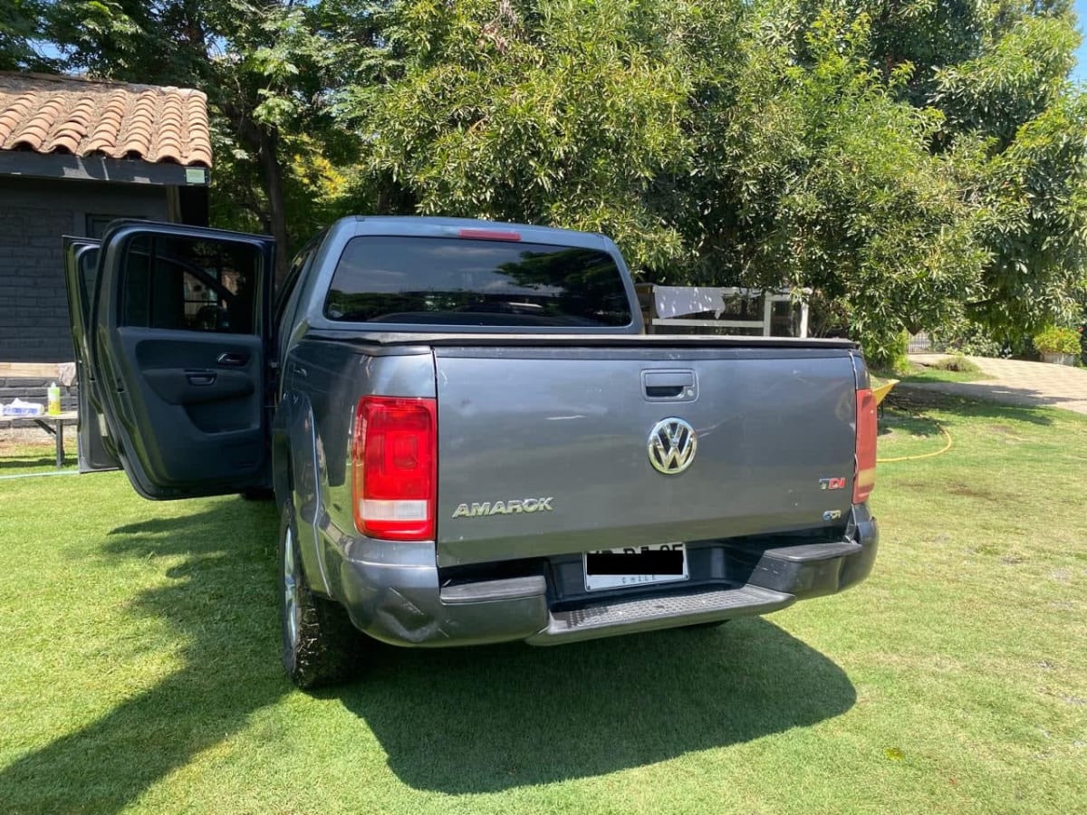 2018 Volkswagen Amarok - Miniatura 6