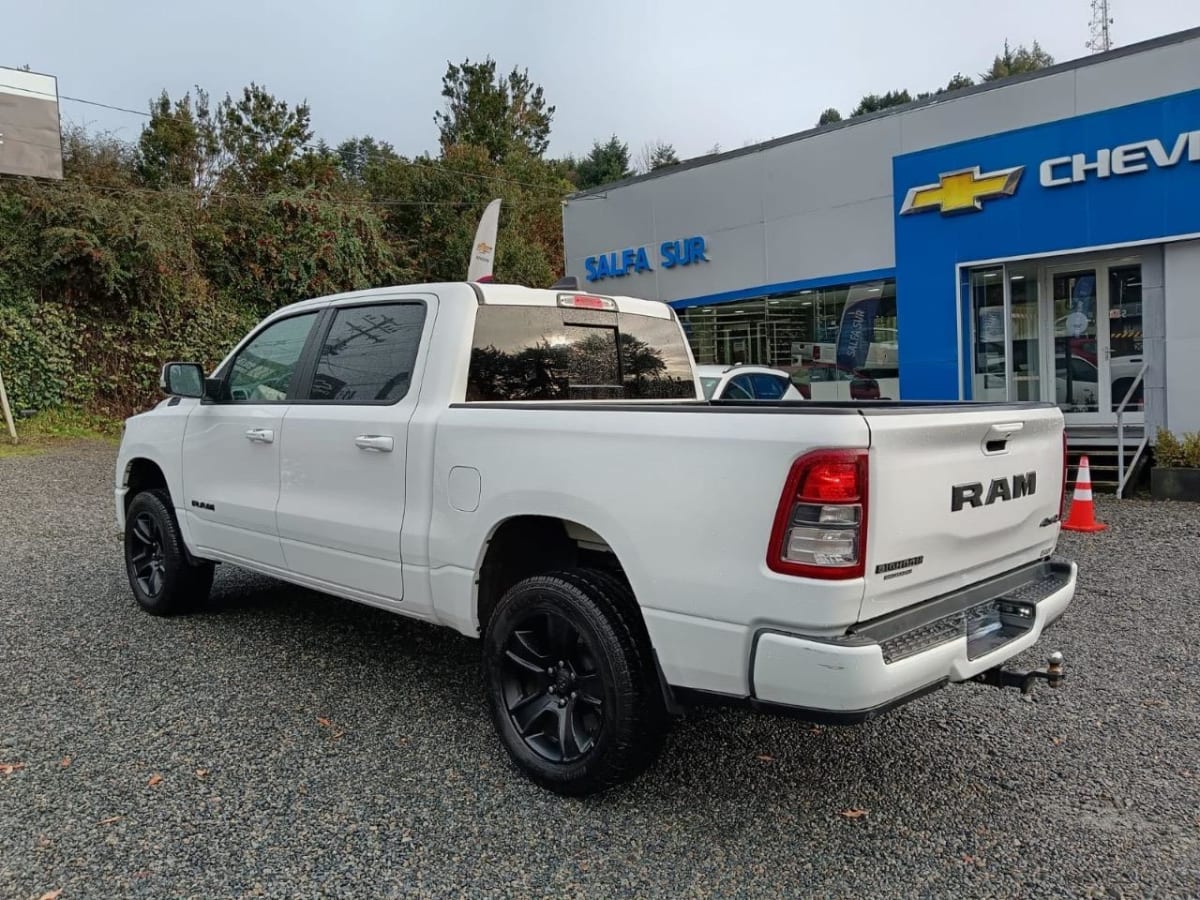 2021 RAM 1500 Bighorn - Miniatura 6