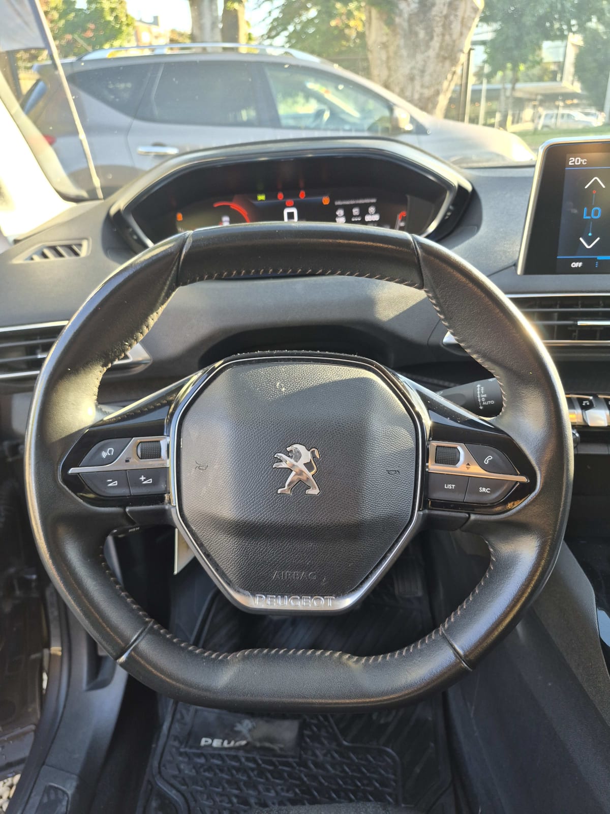 2022 Peugeot 3008 ACTIVE - Miniatura 10
