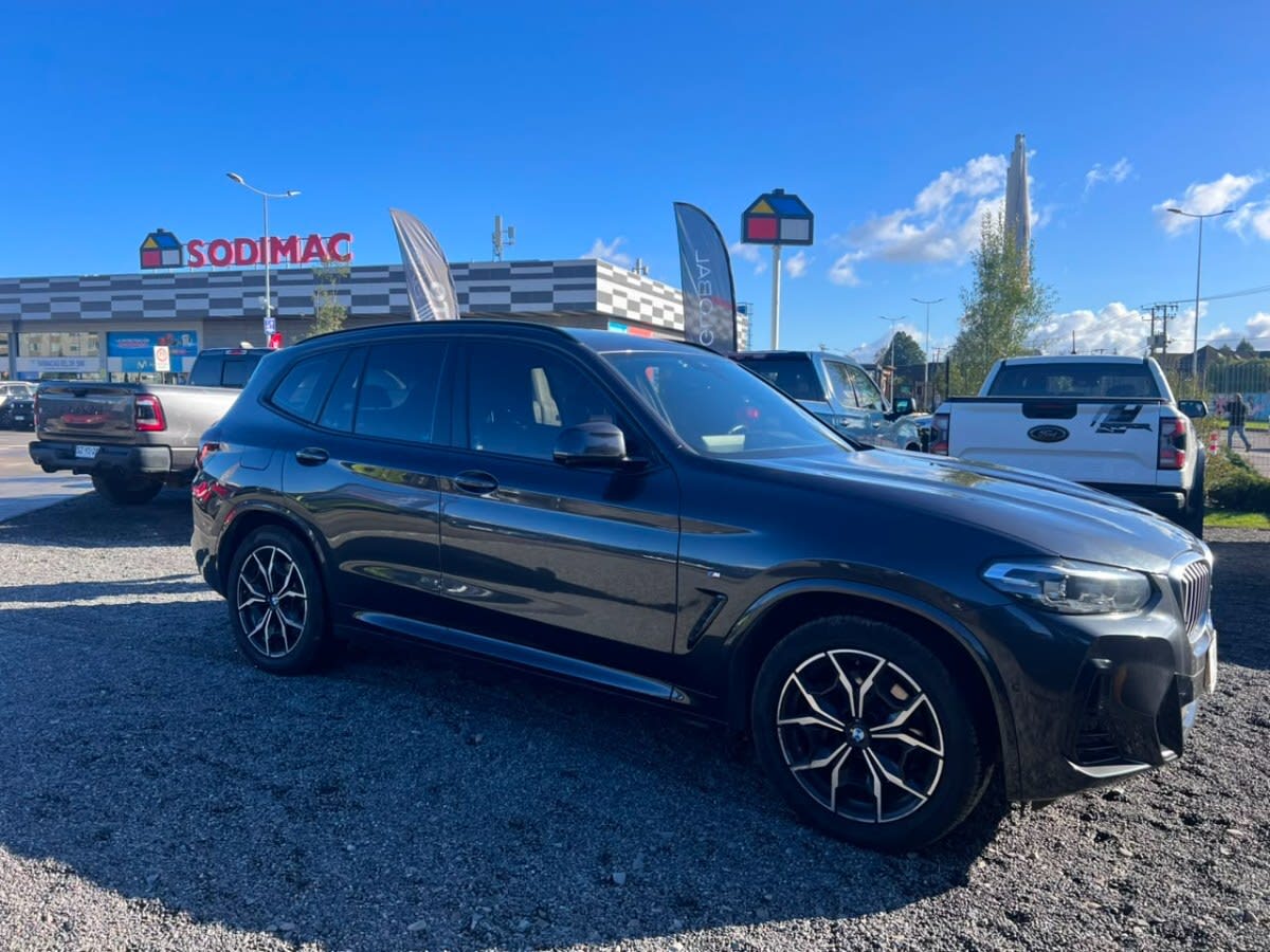 2023 BMW X3 Gris - Miniatura 5
