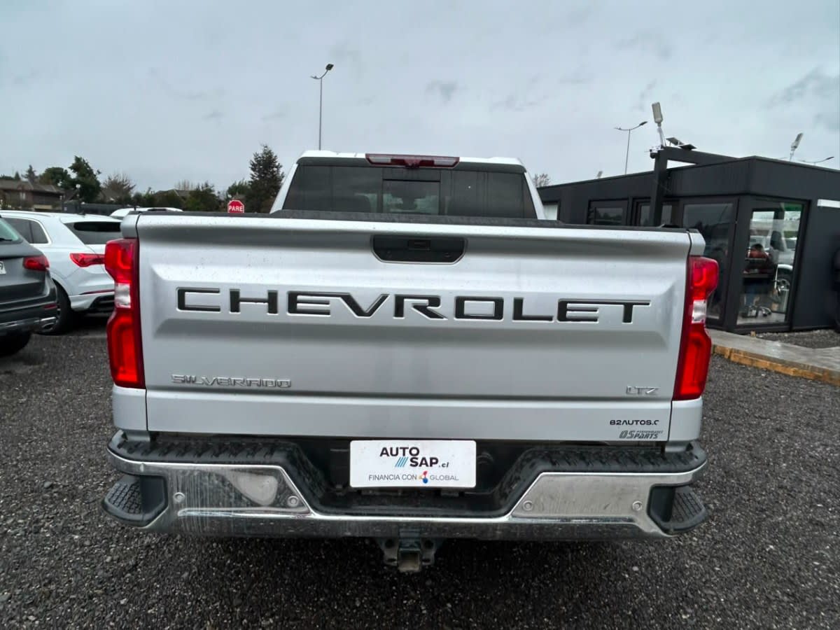 2021 Chevrolet Silverado Plata - Miniatura 6