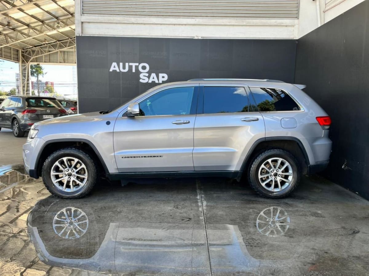 2014 Jeep NEW Grand Cherokee Gris - Miniatura 2