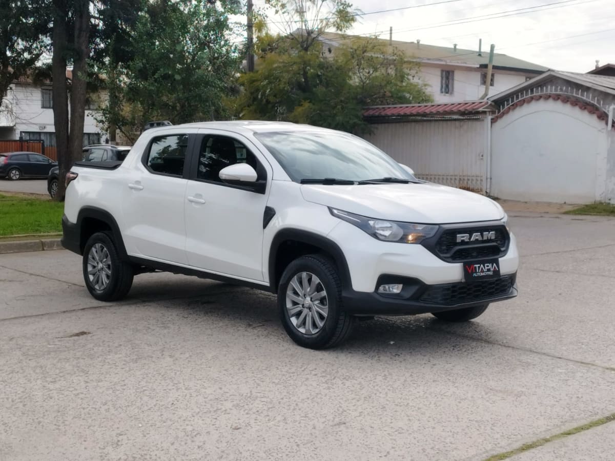 2023 Ram 700 Bighorn BIGHORN Blanco - Miniatura 2