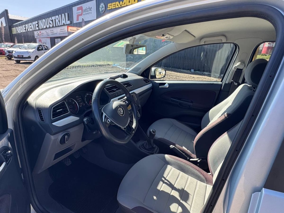 2023 Volkswagen Voyage Highline - Miniatura 5