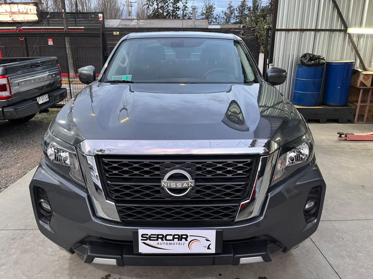 2023 NISSAN NAVARA DC Gris - Miniatura 2