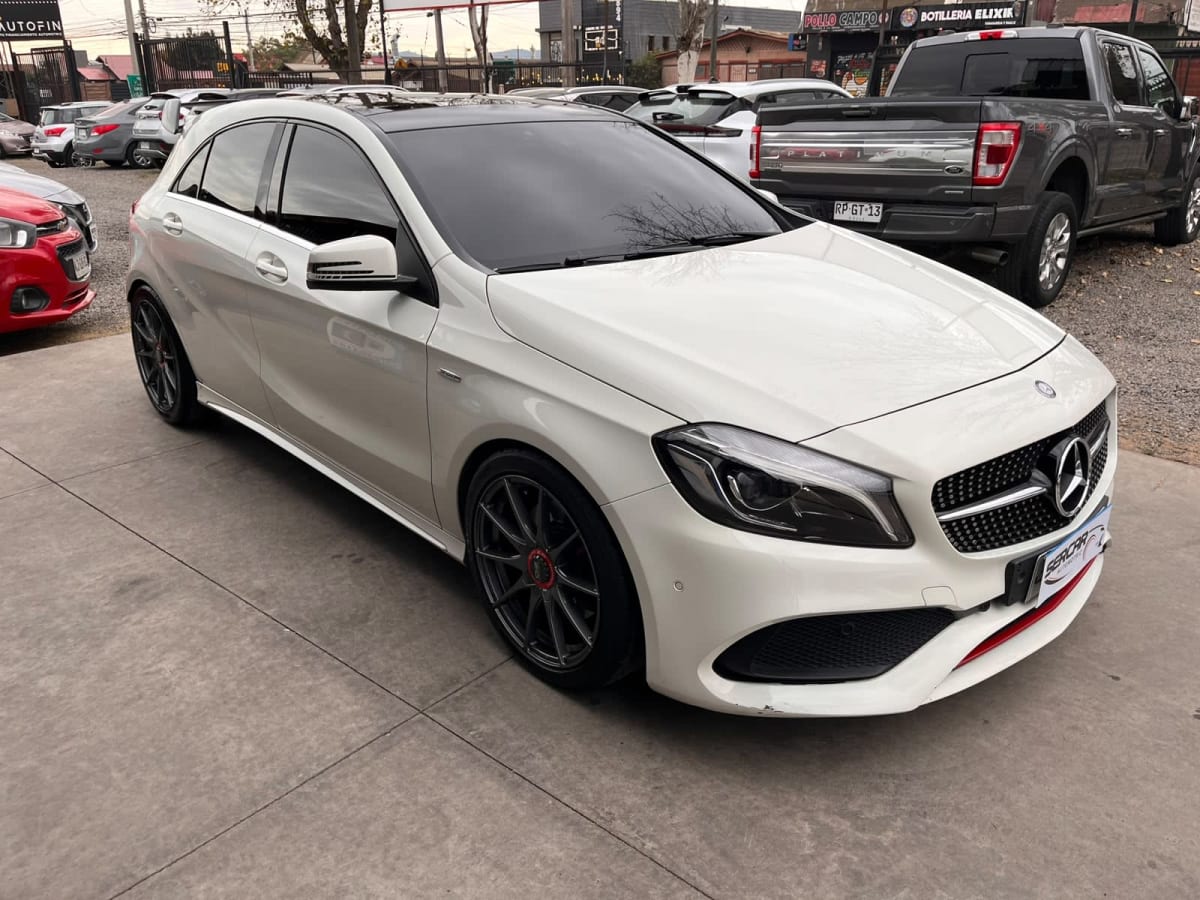 2017 MERCEDES BENZ A250 HB Blanco - Miniatura 4
