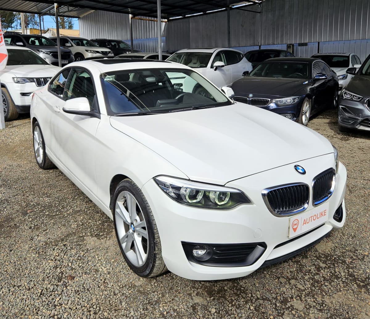2019 BMW 220i Coupe Blanco - Imagen 1