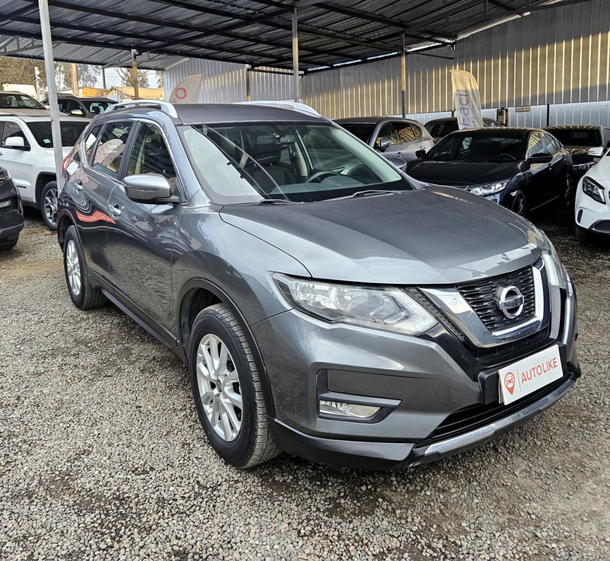 2018 Nissan X-Trail Sense Gris - Imagen 1