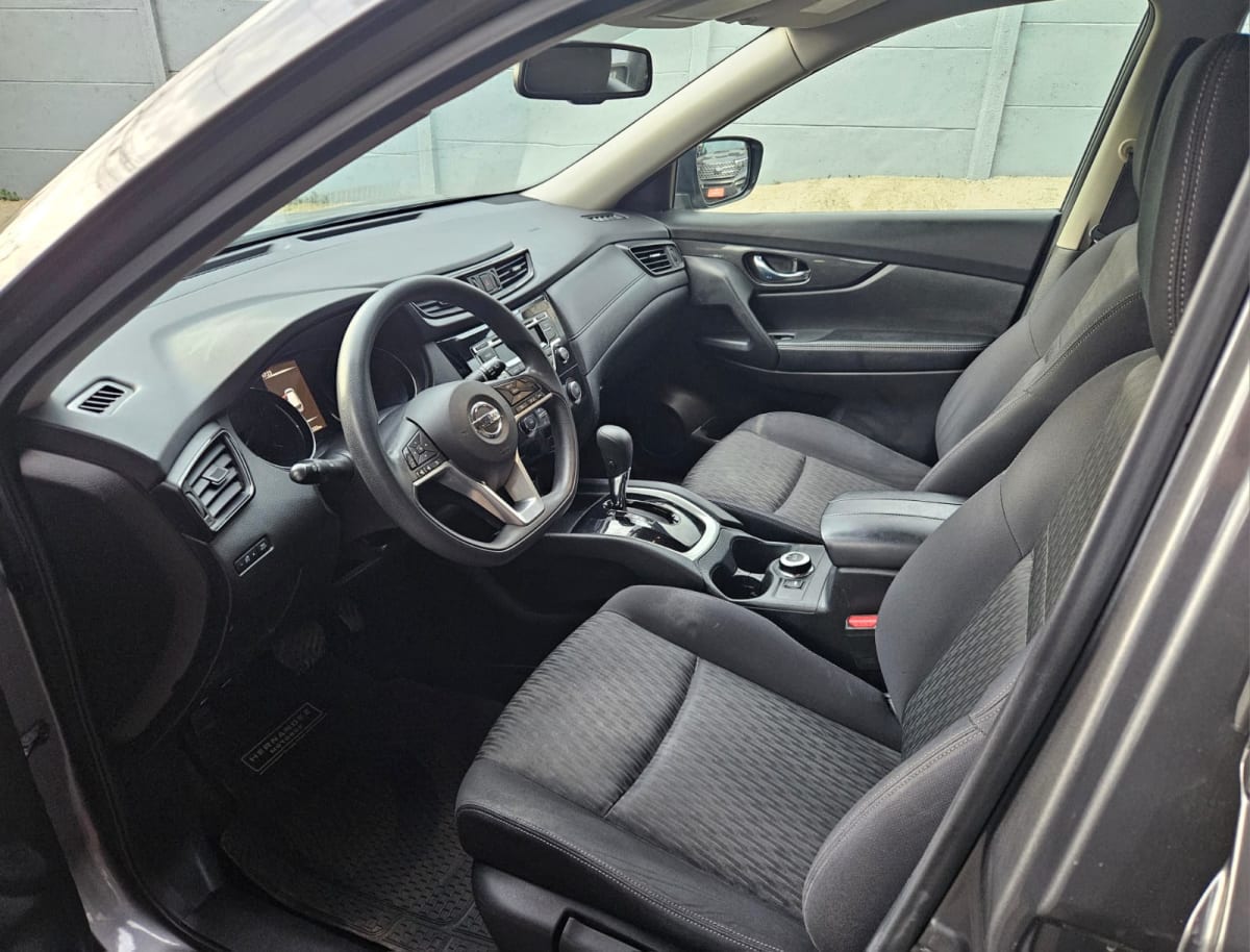 2018 Nissan X-Trail Sense Gris - Miniatura 8