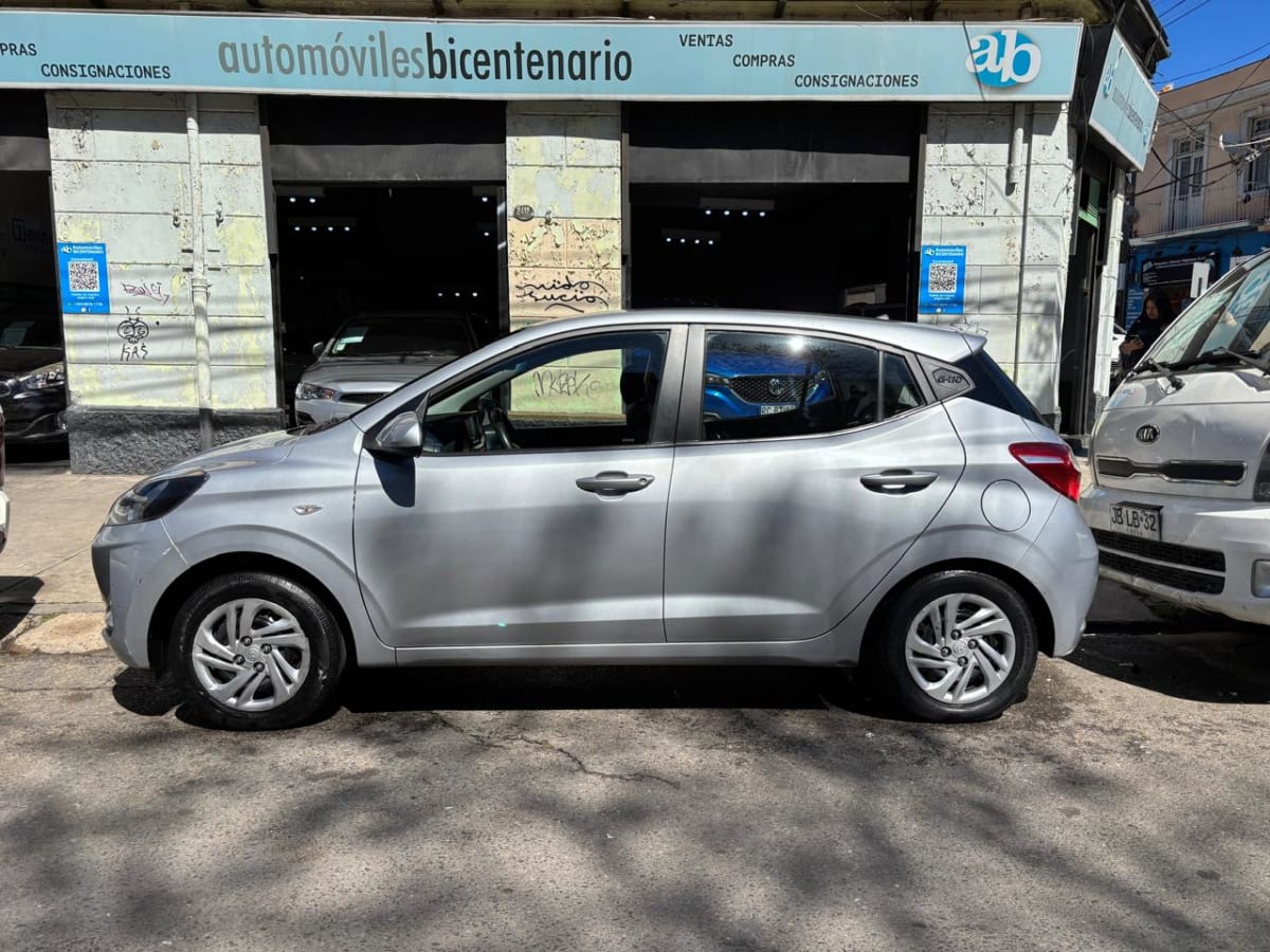 2021 Hyundai GRAND I-10 BEN1.2cc MT Plata - Miniatura 4