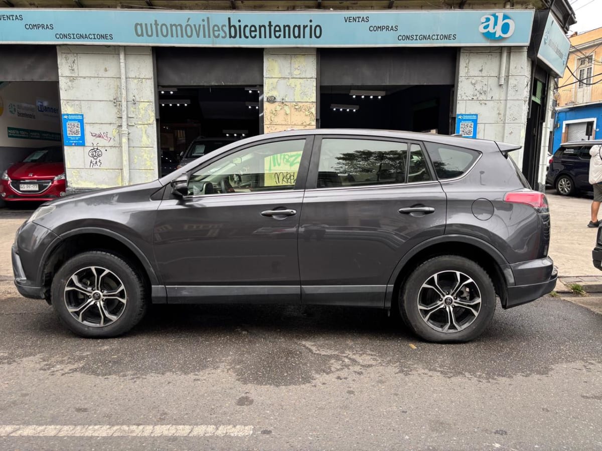 2019 TOYOTA RAV-4 4X2 GRIS - Miniatura 4