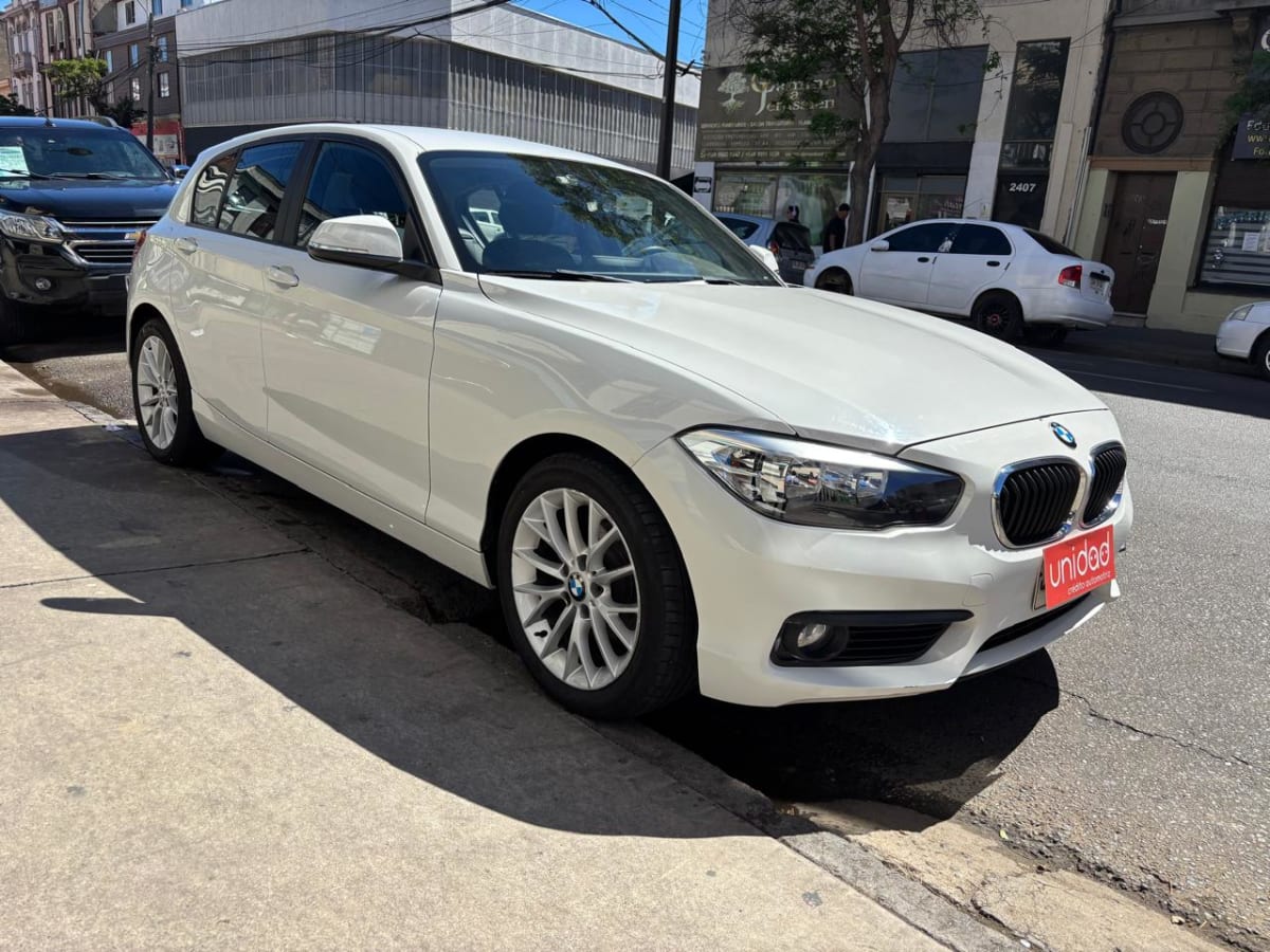 2017 BMW 118-I LCI AUT Blanco - Imagen 1