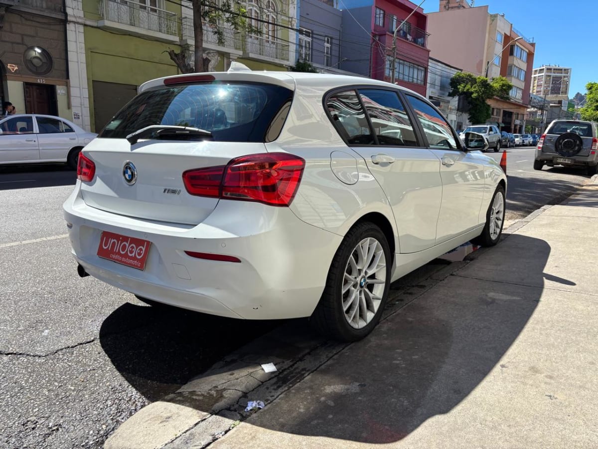 2017 BMW 118-I LCI AUT Blanco - Miniatura 6