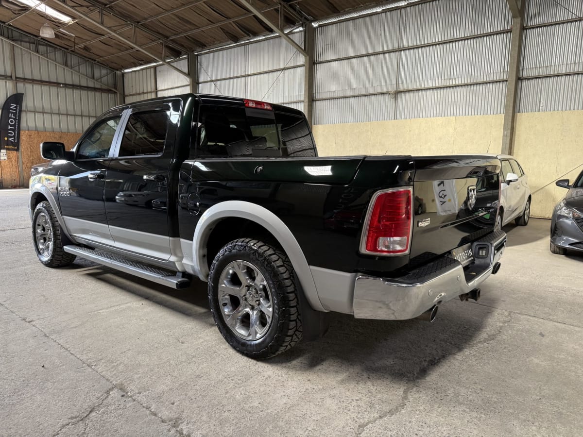 2018 Ram RAM 1500 Diesel Negro - Miniatura 8