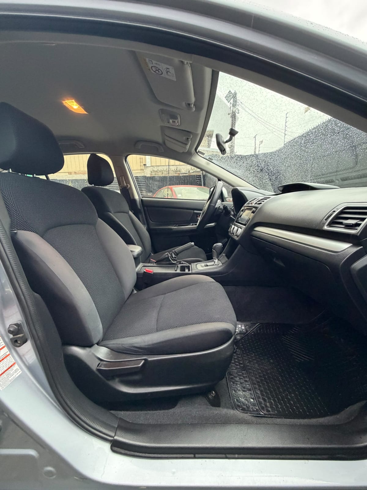 2017 SUBARÚ IMPREZA 2.0 Gris - Miniatura 8