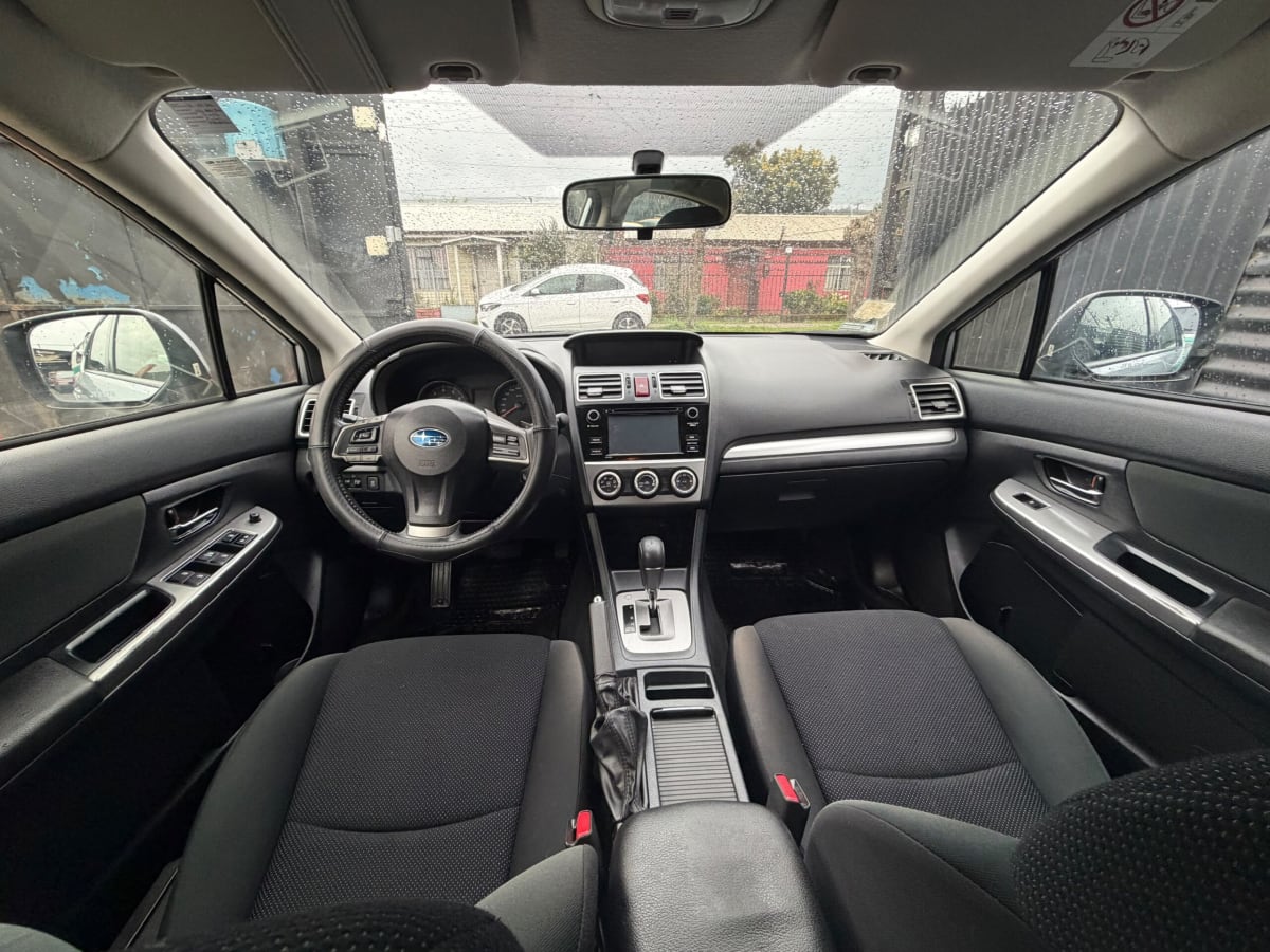 2017 SUBARÚ IMPREZA 2.0 Gris - Miniatura 9