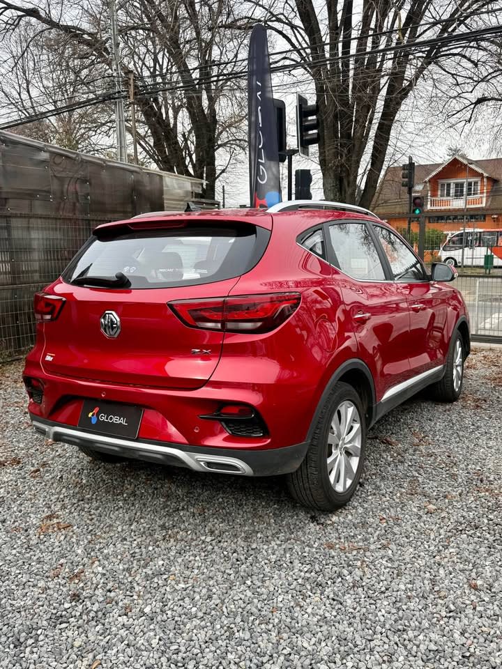 2026 MG ZS Rojo - Miniatura 4