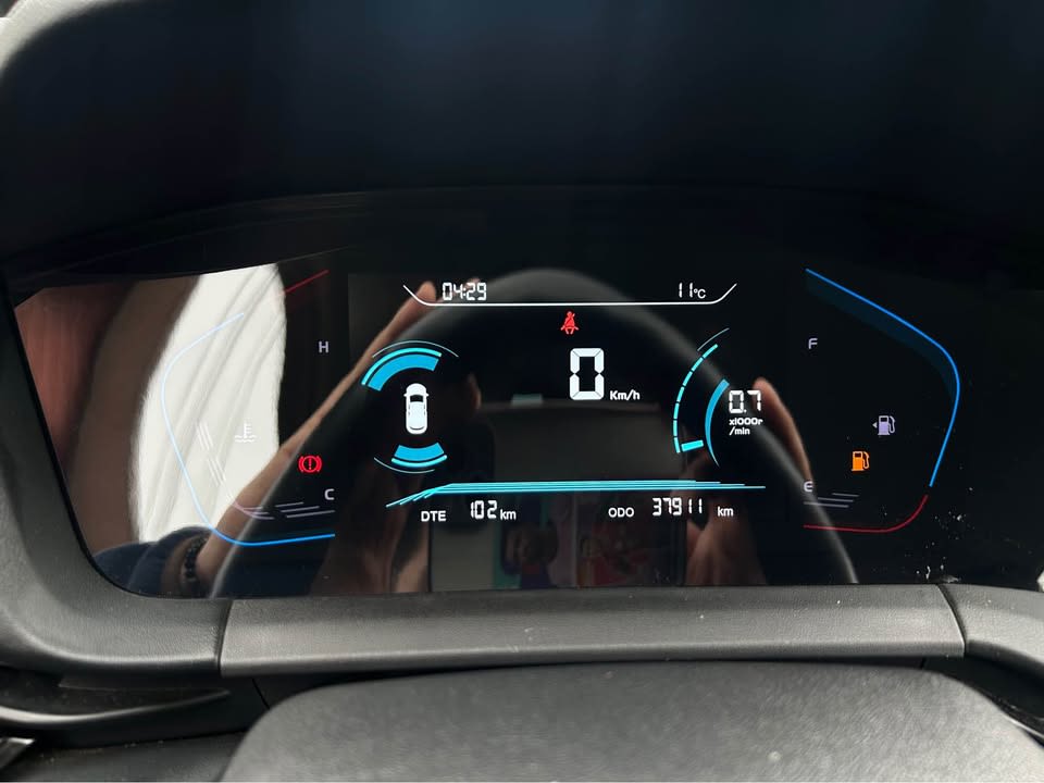 2023 Changan CS15 HB Negro - Miniatura 2