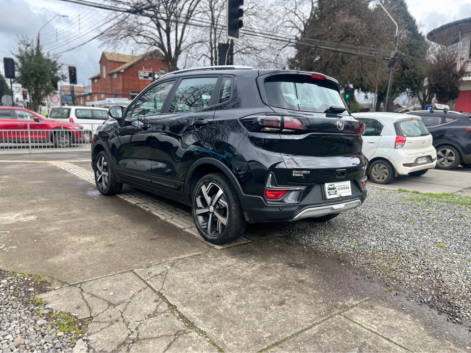 2023 Changan CS15 HB Negro - Miniatura 7